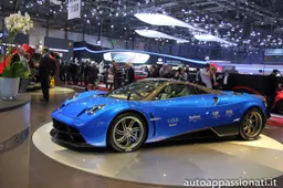 Foto Live - Stand Pagani Ginevra 2013