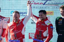 Rubens Barrichello torna a vincere in Ferrari dopo 18 anni [VIDEO]
