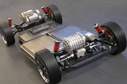 Batteria CATL: densità migliorata, autonomia raddoppiata