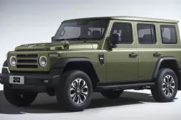 BAW 212, arriva il fuoristrada cinese low cost: la somiglianza sorprende