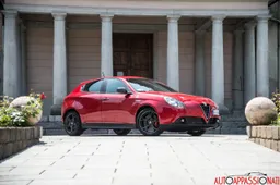 Alfa Romeo Giulietta Quadrifoglio Verde 2014: prova su strada in anteprima