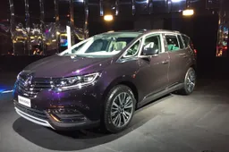 Nuova Renault Espace 2015: il monovolume è anche crossover