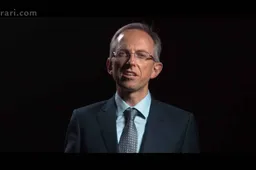 Vigna, CEO di Maranello: sì all'elettrico, nì all'idrogeno, no alla guida autonoma