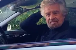 Grillo su un carro funebre Mercedes lancia un nuovo movimento politico