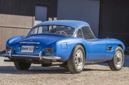 BMW 507: come dimenticarsi una storica in garage e scoprire il suo valore