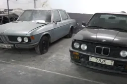 Trova un biglietto milionario dimenticato nella sua auto aperta e malridotta