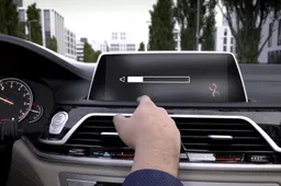 BMW Gesture Control: cos’è e come funziona il comando gestuale