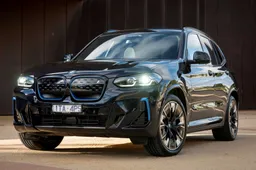 BMW iX3: la nuova generazione dalla Inspiring e la notizia di una M a 4 motori