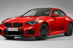 BMW M2 2023: una M tra passato e futuro. 460 CV e un design che divide