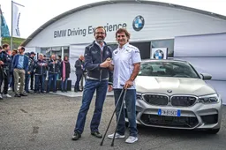 BMW ha consegnato la BMW M5 ad Alex Zanardi