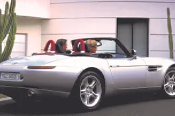 BMW Z8, giri la chiave e sei subito James Bond: la sua storia