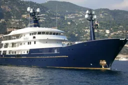 Briatore assolto: lo stato gli deve i 20 milioni dello yacht Force Blue