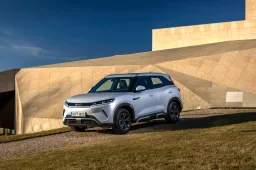 BYD Atto 2 ibrida: arriva nel 2026, fino a 1.000 km di autonomia