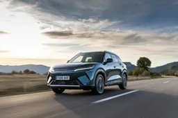 Vuoi vendere la tua auto con la "cinghia a bagno d'olio": questo marchio ti offre fino a 10.000 euro per rottamarla