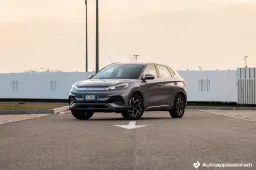 BYD Atto 3: prova su strada, interni, autonomia e prezzi
