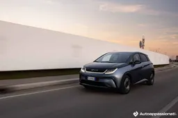 Francia: multe salate per ogni auto aziendale non elettrica