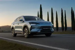 La BYD Seal U DM-i Comfort: autonomia fino a 1.125 km, è la soluzione per le auto aziendali?