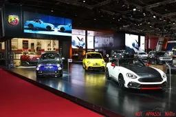 Abarth 595 e 124 spider al Salone di Parigi [LIVE]