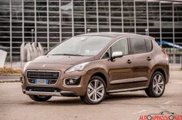 Nuova Peugeot 3008 Hybrid4: la prova su strada