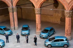 Il car sharing di Tper Corrente rinnova la flotta con 180 nuove Renault Zoe
