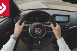 POV Fiat Tipo Cross 2021: alla guida della compatta italiana in stile crossover [VIDEO]