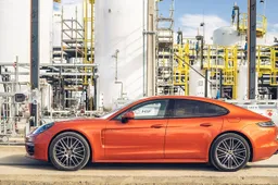 Carburanti sintetici Porsche: il nuovo e-fuel al Salone di Monaco