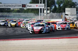 Carrera Cup Italia, Gara 1 a Misano: Pera vince e allunga in classifica
