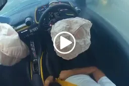 Perde il controllo della Ferrari 812 Superfast: che incidente a Londra! [VIDEO]