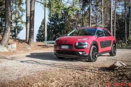 Citroen C4 Cactus EAT6 | Prova su strada