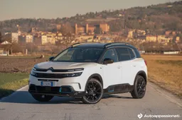 Cosa cambia sulla nuova Citroen C5 Aircross Hybrid