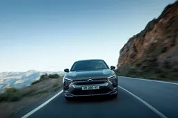 Citroen C5 X in anteprima nazionale: il Double Chevron torna nel segmento D
