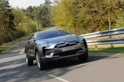 Citroen Hypnos: creatività e tecnologia ibrida