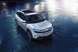 Citroen presenta a Shanghai il nuovo C5 Aircross