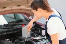 Capire i filtri essenziali dell'auto: Filtri olio, carburante e abitacolo