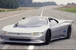 La concept car marziana: i trent’anni di Peugeot Oxia