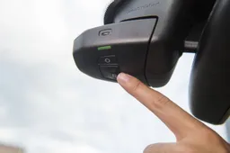 Focus connettività: ConnectedCAM Citroen