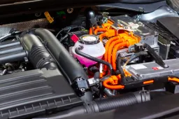 Consigli per la manutenzione di veicoli ibridi