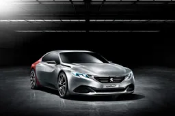 Peugeot Exalt: la concept del Leone con la “pelle di squalo”