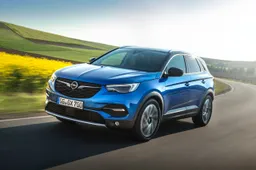 Opel Grandland X vi avvisa quando rileva la stanchezza