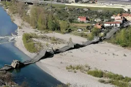 Crollato il ponte sul fiume Magra, al confine tra Liguria e Toscana [VIDEO]