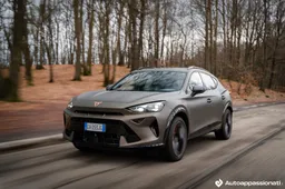 Cupra Formentor e Leon Sportstourer ora disponibili con il 2.0 TSI da 204 CV e 4x4