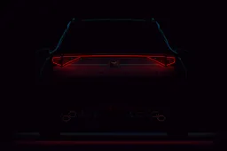 Cupra Formentor VZ5: manca poco al debutto della versione più potente