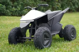 Tesla Cyberquad arriva in Italia, ecco quanto costa