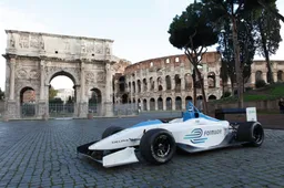 Formula E: un anno esatto al via della nuova competizione 100% elettrica su circuiti cittadini