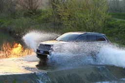 Jeep Grand Cherokee si aggiudica il titolo di ‘Auto Lider 2013’