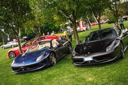 Cars and Coffee porta le supercar tra gli appassionati a Caserta