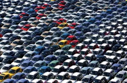 Boom del mercato auto a gennaio 2015: +10,9% rispetto al 2014