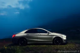 Nuove motorizzazioni per le compatte Mercedes