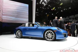 LIVE - Nuova Porsche 911 Targa: svelata a Detroit