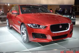 Nuova Jaguar XE - Salone di Parigi 2014 Live